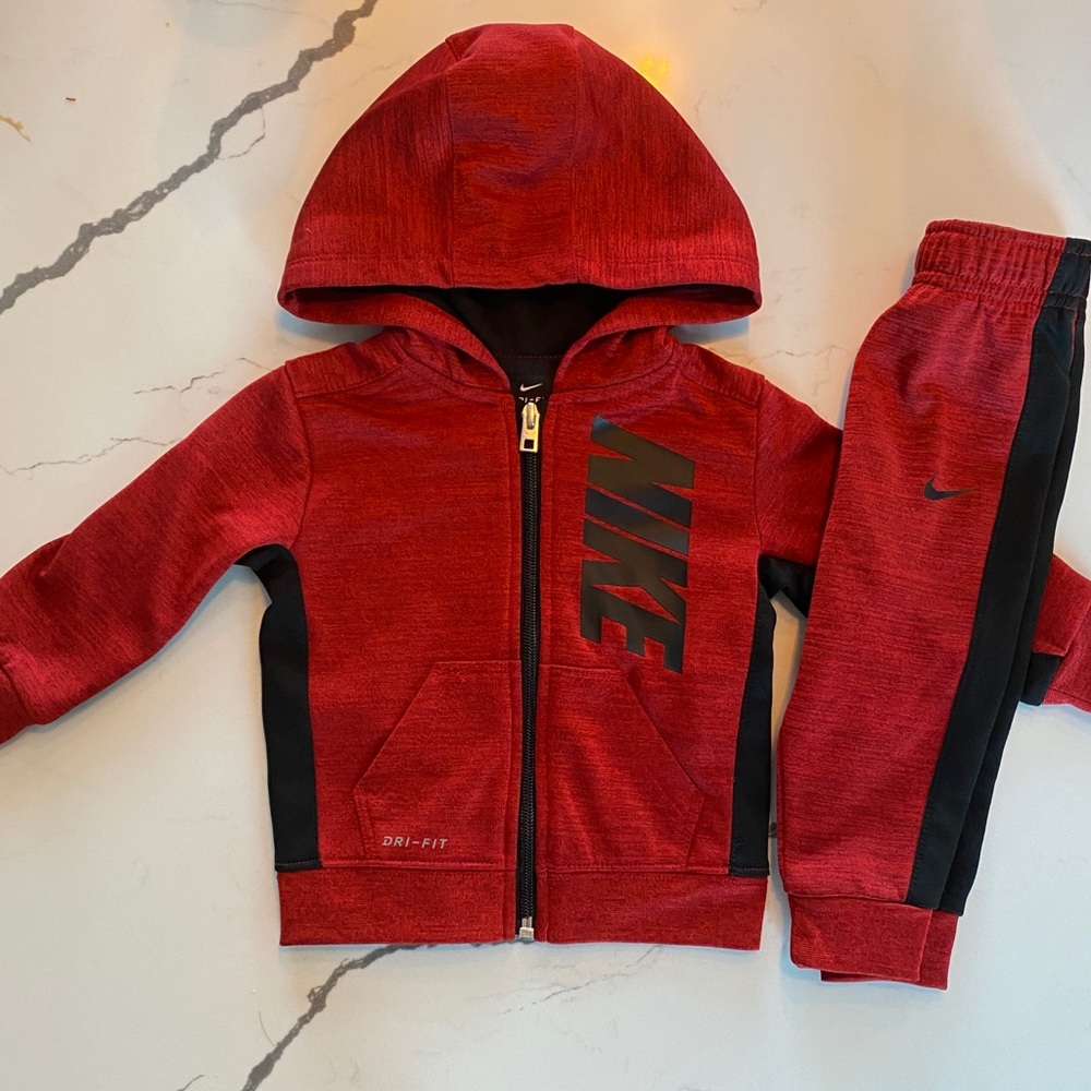 Nike Matching Sweatsuit 12M